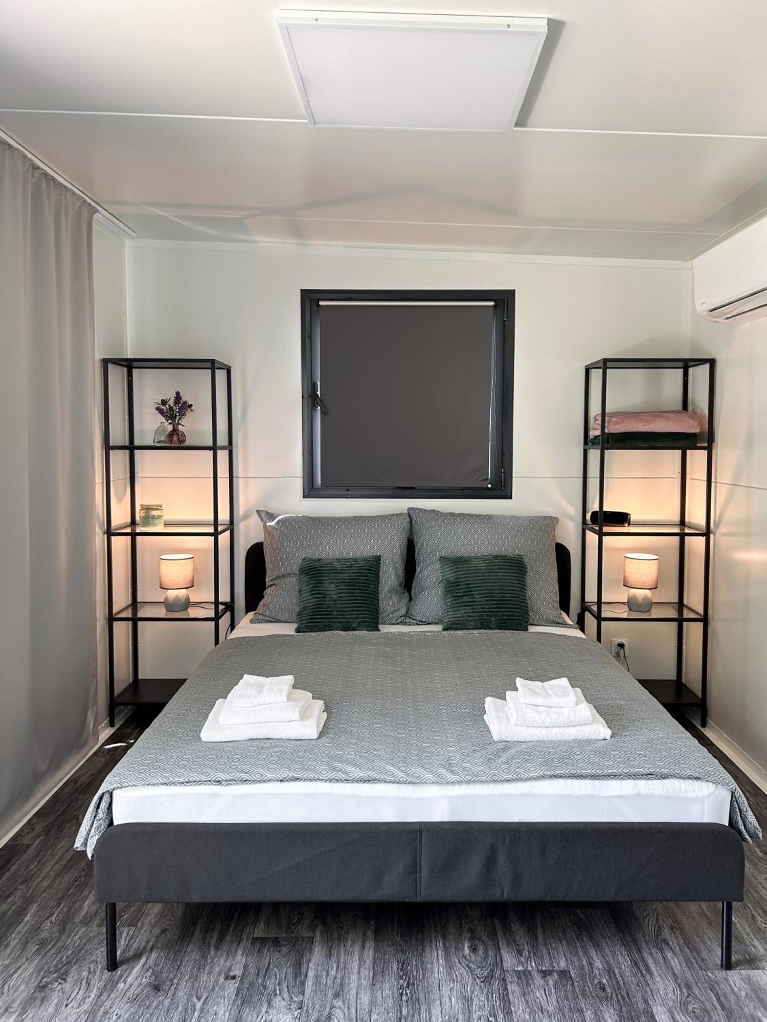 Tiny House Mezi Sklepy Daire Kobylí Dış mekan fotoğraf