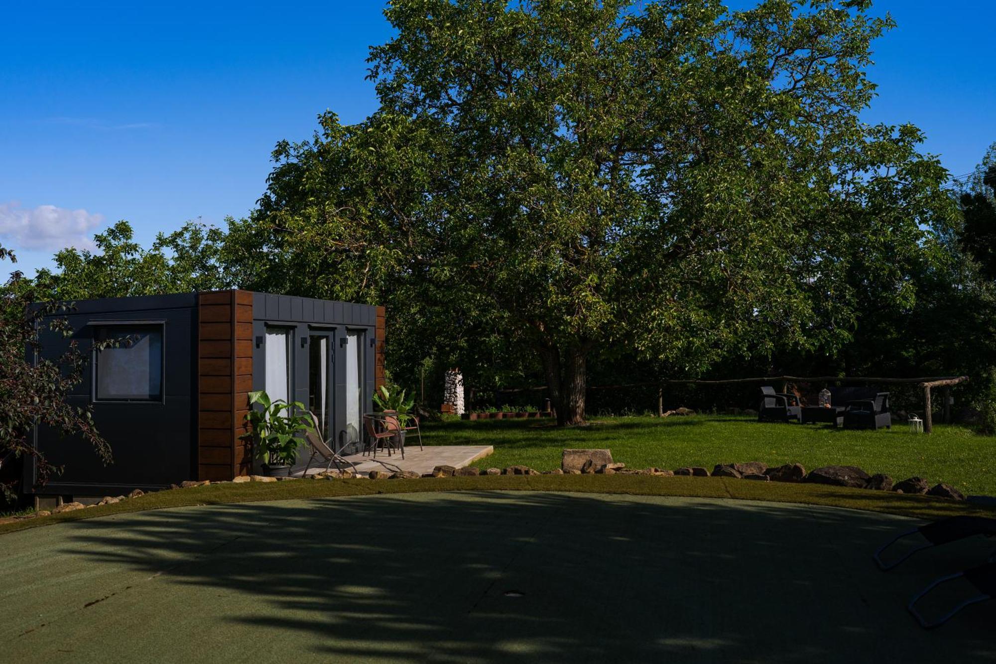 Tiny House Mezi Sklepy Daire Kobylí Dış mekan fotoğraf