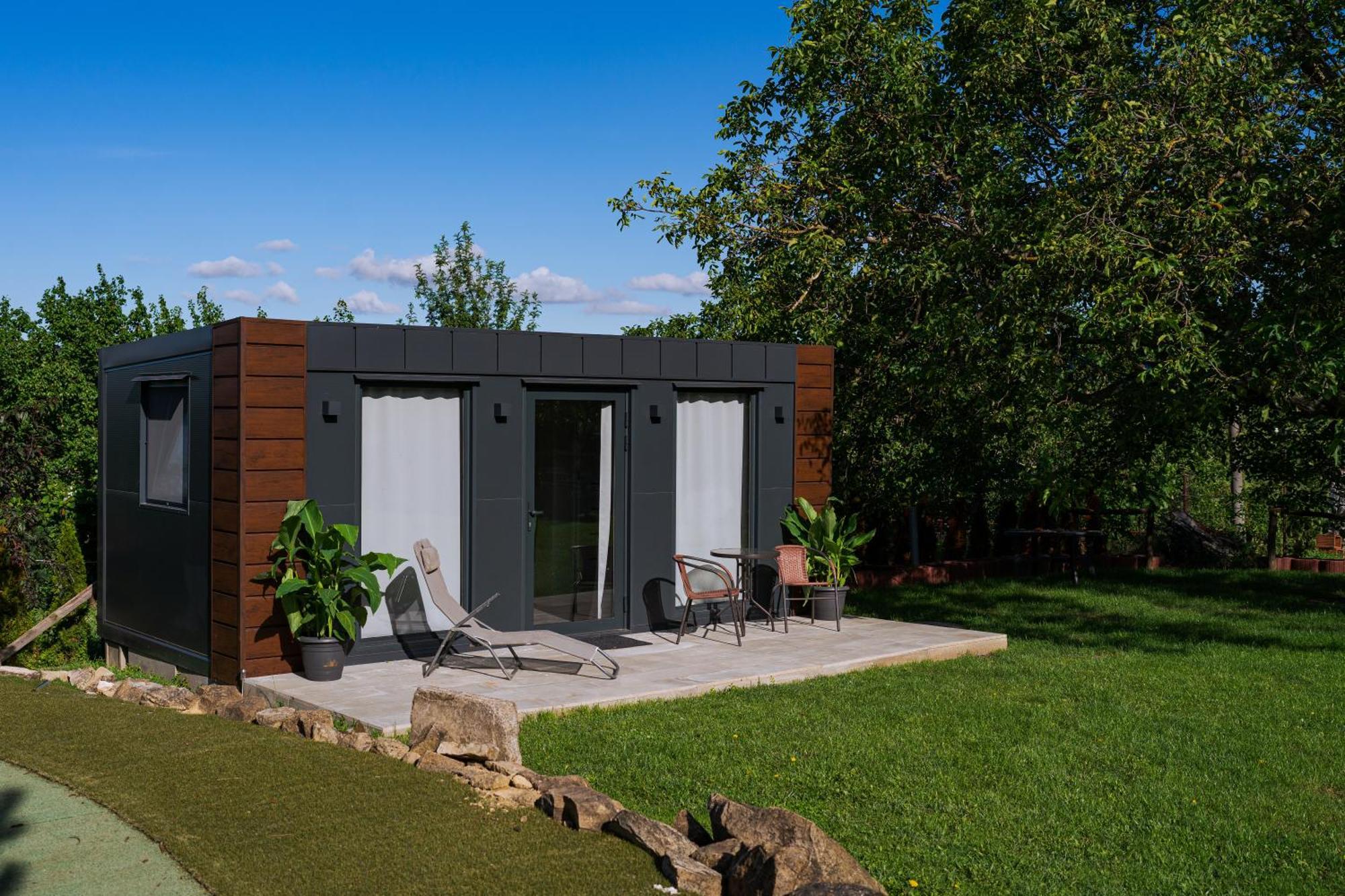 Tiny House Mezi Sklepy Daire Kobylí Dış mekan fotoğraf